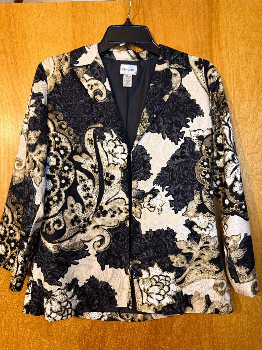 Chico's Vintage Black & Gold Damask Paisley Tapestry Jacquard Open Jacket
